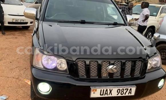 Gura Yakoze Toyota Kluger Black Imodoka i Kampala mu Uganda Gura Yakoze Toyota Kluger Black Imodoka i Kampala mu Uganda