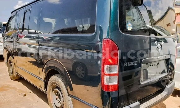 Nunua Ilio tumika Toyota Hiace Bluu Gari ndani ya Kampala nchini Uganda Nunua Ilio tumika Toyota Hiace Bluu Gari ndani ya Kampala nchini Uganda