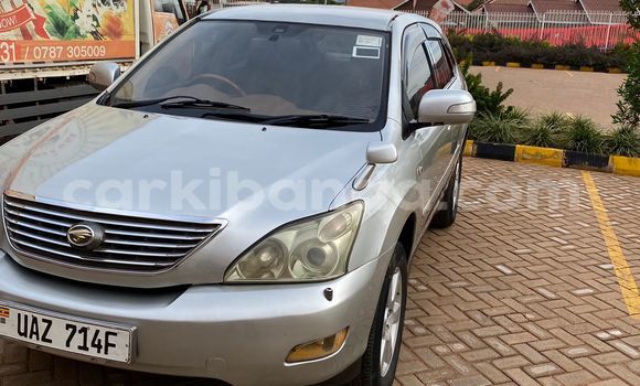 Buy Used Toyota Harrier Silver Car in Kampala in Uganda
