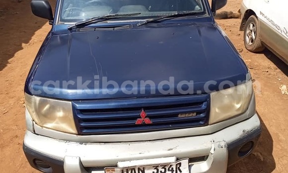 Gura Yakoze Mitsubishi Pajero Mini Blue Imodoka i Kampala mu Uganda Gura Yakoze Mitsubishi Pajero Mini Blue Imodoka i Kampala mu Uganda