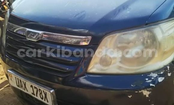Gura Yakoze Toyota Noah Blue Imodoka i Kampala mu Uganda Gura Yakoze Toyota Noah Blue Imodoka i Kampala mu Uganda