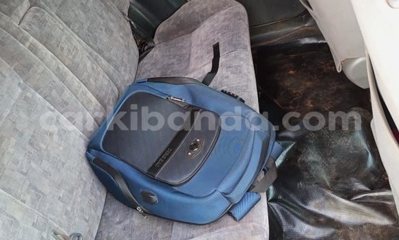 Gura Yakoze Toyota Raum Silver Imodoka i Kampala mu Uganda Gura Yakoze Toyota Raum Silver Imodoka i Kampala mu Uganda