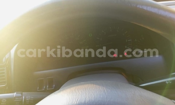 Gura Yakoze Toyota Premio White Imodoka i Kampala mu Uganda Gura Yakoze Toyota Premio White Imodoka i Kampala mu Uganda