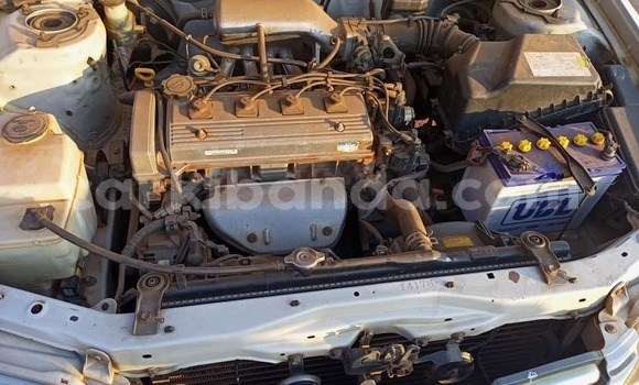 Gura Yakoze Toyota Premio White Imodoka i Kampala mu Uganda Gura Yakoze Toyota Premio White Imodoka i Kampala mu Uganda