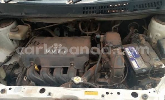 Gura Yakoze Toyota Spacio White Imodoka i Kampala mu Uganda Gura Yakoze Toyota Spacio White Imodoka i Kampala mu Uganda