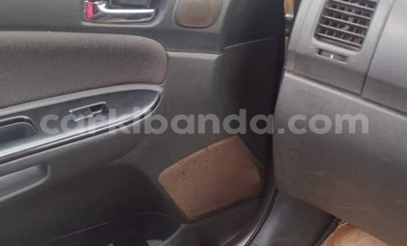 Gura Yakoze Toyota Wish Silver Imodoka i Kampala mu Uganda Gura Yakoze Toyota Wish Silver Imodoka i Kampala mu Uganda