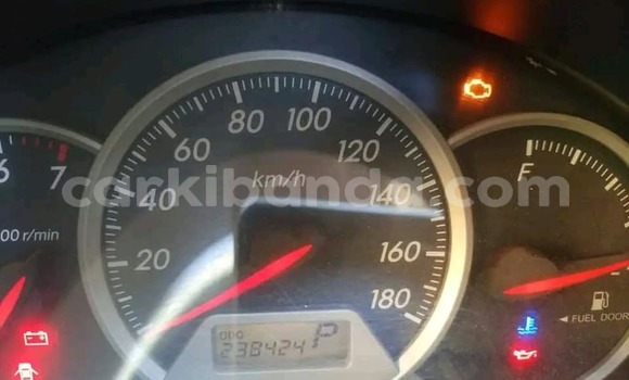 Gura Yakoze Toyota Wish Silver Imodoka i Kampala mu Uganda Gura Yakoze Toyota Wish Silver Imodoka i Kampala mu Uganda