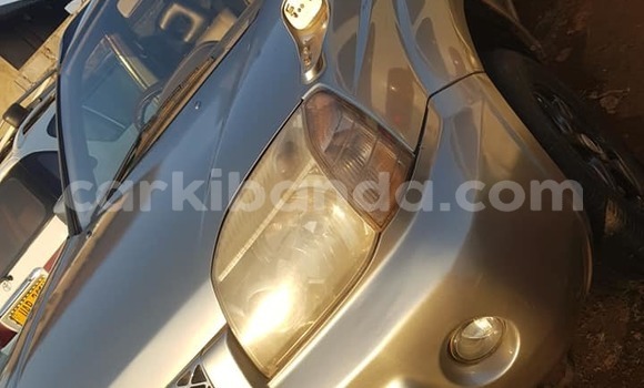 Acheter Occasion Voiture Nissan X–Trail Gris à Kampala, Ouganda Acheter Occasion Voiture Nissan X–Trail Gris à Kampala, Ouganda