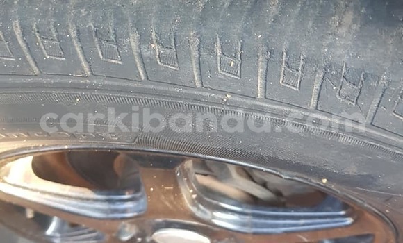 Acheter Occasion Voiture Nissan X–Trail Gris à Kampala, Ouganda Acheter Occasion Voiture Nissan X–Trail Gris à Kampala, Ouganda