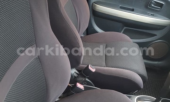 Nunua Ilio tumika Toyota IST Nyeupe Gari ndani ya Kampala nchini Uganda Nunua Ilio tumika Toyota IST Nyeupe Gari ndani ya Kampala nchini Uganda