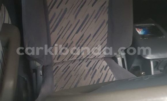 Acheter Occasion Voiture Toyota Land Cruiser Prado Gris à Kampala, Ouganda Acheter Occasion Voiture Toyota Land Cruiser Prado Gris à Kampala, Ouganda