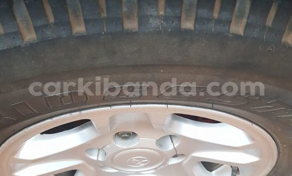 Acheter Occasion Voiture Toyota Land Cruiser Prado Gris à Kampala, Ouganda Acheter Occasion Voiture Toyota Land Cruiser Prado Gris à Kampala, Ouganda