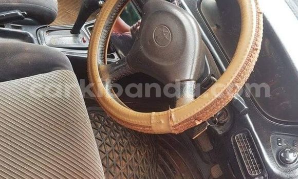 Acheter Occasion Voiture Toyota Sprinter Marino Rouge à Kampala, Ouganda Acheter Occasion Voiture Toyota Sprinter Marino Rouge à Kampala, Ouganda