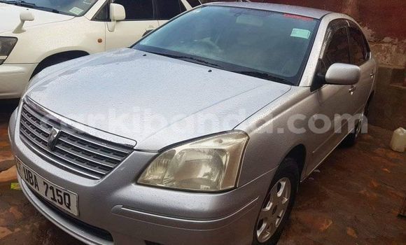 Acheter Occasion Voiture Toyota Premio Gris à Kampala, Ouganda Acheter Occasion Voiture Toyota Premio Gris à Kampala, Ouganda