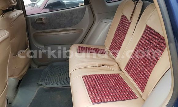 Acheter Occasion Voiture Toyota Spacio Bleu à Kampala, Ouganda Acheter Occasion Voiture Toyota Spacio Bleu à Kampala, Ouganda