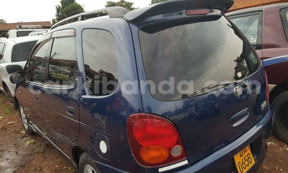 Acheter Occasion Voiture Toyota Spacio Bleu à Kampala, Ouganda Acheter Occasion Voiture Toyota Spacio Bleu à Kampala, Ouganda