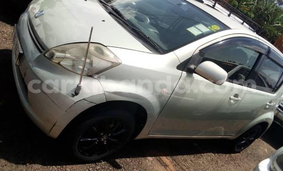 Gura Yakoze Toyota Passo Silver Imodoka i Kampala mu Uganda Gura Yakoze Toyota Passo Silver Imodoka i Kampala mu Uganda