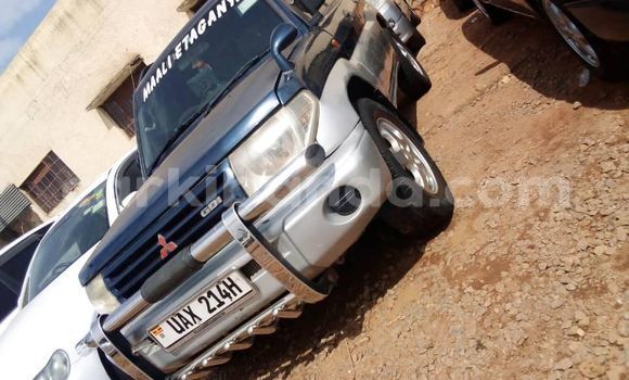 Gura Yakoze Mitsubishi Pajero iO Blue Imodoka i Kampala mu Uganda Gura Yakoze Mitsubishi Pajero iO Blue Imodoka i Kampala mu Uganda