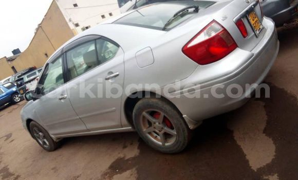 Gura Yakoze Toyota Premio Silver Imodoka i Kampala mu Uganda Gura Yakoze Toyota Premio Silver Imodoka i Kampala mu Uganda