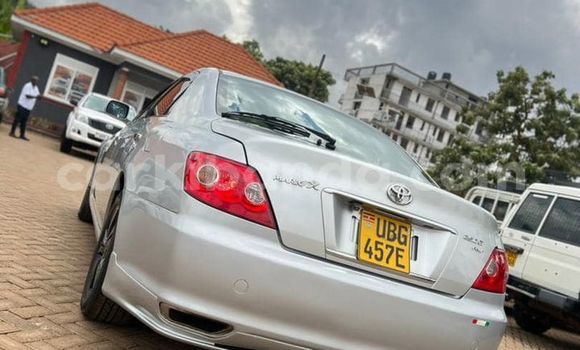 Gura Yakoze Toyota Mark X Silver Imodoka i Kampala mu Uganda Gura Yakoze Toyota Mark X Silver Imodoka i Kampala mu Uganda