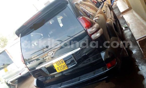 Gura Yakoze Toyota Land Cruiser Prado Black Imodoka i Kampala mu Uganda Gura Yakoze Toyota Land Cruiser Prado Black Imodoka i Kampala mu Uganda