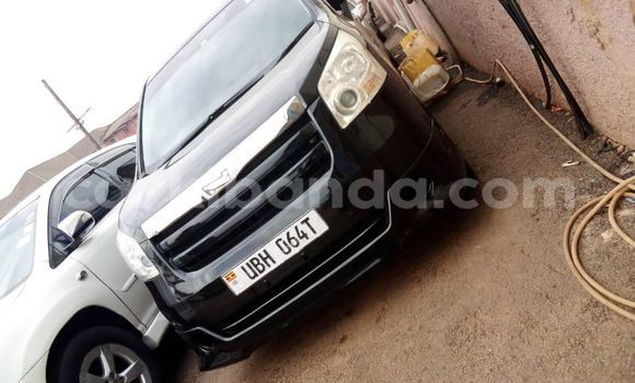 Gura Yakoze Toyota Noah Black Imodoka i Kampala mu Uganda Gura Yakoze Toyota Noah Black Imodoka i Kampala mu Uganda