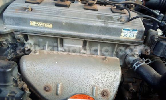 Gura Yakoze Toyota Premio Blue Imodoka i Kampala mu Uganda Gura Yakoze Toyota Premio Blue Imodoka i Kampala mu Uganda