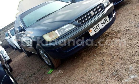 Gura Yakoze Toyota Premio Blue Imodoka i Kampala mu Uganda Gura Yakoze Toyota Premio Blue Imodoka i Kampala mu Uganda