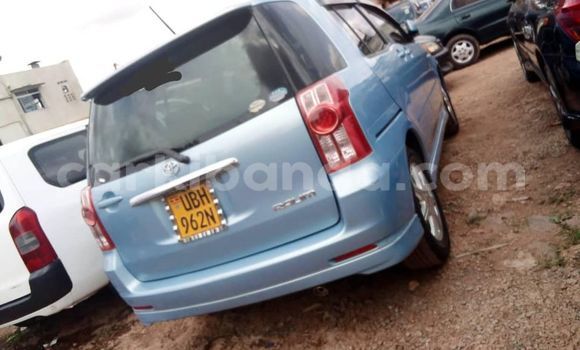 Gura Yakoze Toyota Raum Blue Imodoka i Kampala mu Uganda Gura Yakoze Toyota Raum Blue Imodoka i Kampala mu Uganda