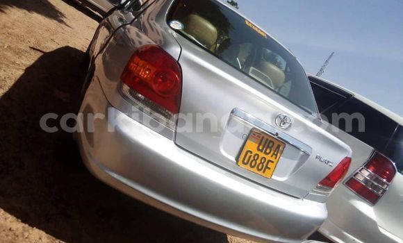 Gura Yakoze Toyota Platz Silver Imodoka i Kampala mu Uganda Gura Yakoze Toyota Platz Silver Imodoka i Kampala mu Uganda