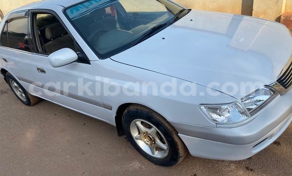 Acheter Occasion Voiture Toyota Premio Gris à Kampala, Ouganda