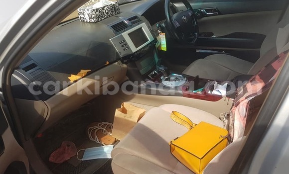 Acheter Occasion Voiture Toyota Mark X Gris à Kampala, Ouganda Acheter Occasion Voiture Toyota Mark X Gris à Kampala, Ouganda