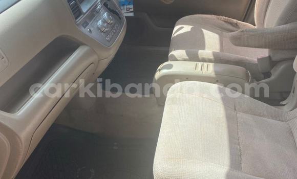 Acheter Occasion Voiture Toyota Raum Gris à Kampala, Ouganda Acheter Occasion Voiture Toyota Raum Gris à Kampala, Ouganda