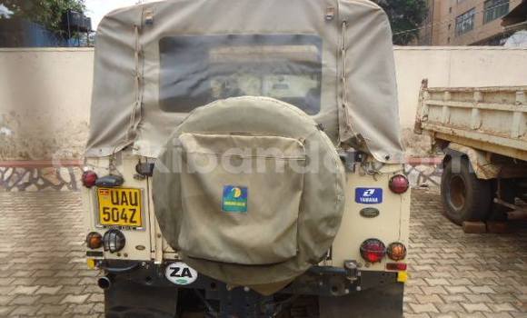 Gura Yakoze Land Rover Defender Other Imodoka i Arua mu Uganda Gura Yakoze Land Rover Defender Other Imodoka i Arua mu Uganda