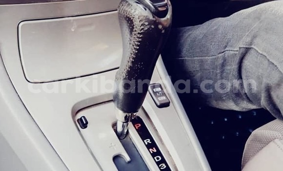 Acheter Occasion Voiture Subaru Forester Gris à Kampala, Ouganda Acheter Occasion Voiture Subaru Forester Gris à Kampala, Ouganda