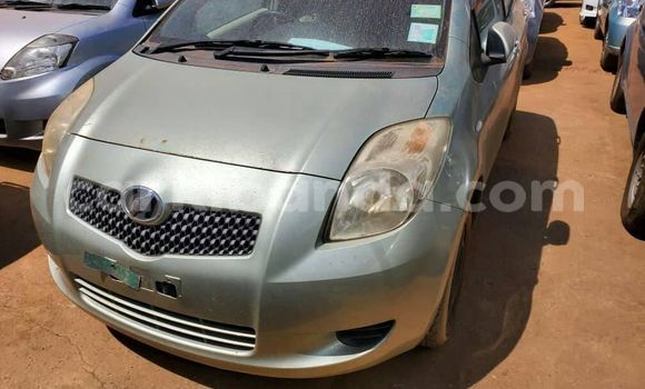 Nunua Ilio tumika Toyota Vitz Nyingine Gari ndani ya Kampala nchini Uganda Nunua Ilio tumika Toyota Vitz Nyingine Gari ndani ya Kampala nchini Uganda