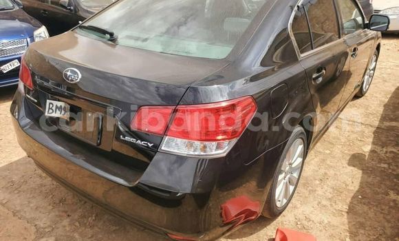 Nunua Ilio tumika Subaru Legacy Nyeusi Gari ndani ya Kampala nchini Uganda Nunua Ilio tumika Subaru Legacy Nyeusi Gari ndani ya Kampala nchini Uganda