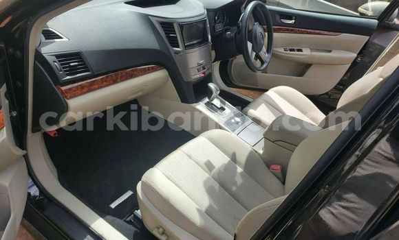 Nunua Ilio tumika Subaru Legacy Nyeusi Gari ndani ya Kampala nchini Uganda Nunua Ilio tumika Subaru Legacy Nyeusi Gari ndani ya Kampala nchini Uganda
