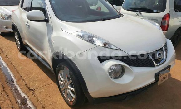 Acheter Occasion Voiture Nissan Juke Blanc à Kampala, Ouganda