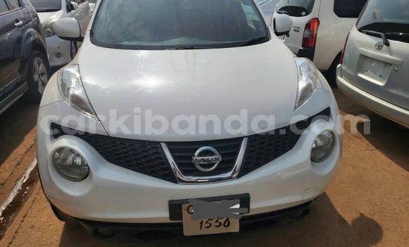 Nunua Ilio tumika Nissan Juke Nyeupe Gari ndani ya Kampala nchini Uganda Nunua Ilio tumika Nissan Juke Nyeupe Gari ndani ya Kampala nchini Uganda