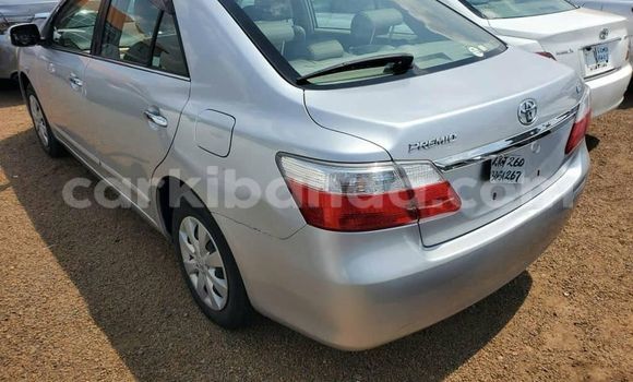 Nunua Ilio tumika Toyota Premio Fedha Gari ndani ya Kampala nchini Uganda Nunua Ilio tumika Toyota Premio Fedha Gari ndani ya Kampala nchini Uganda