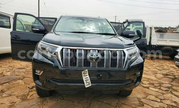 Nunua Ilio tumika Toyota Land Cruiser Prado Nyeusi Gari ndani ya Kampala nchini Uganda