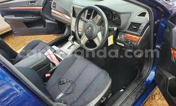 Nunua Ilio tumika Subaru Legacy Bluu Gari ndani ya Kampala nchini Uganda Nunua Ilio tumika Subaru Legacy Bluu Gari ndani ya Kampala nchini Uganda