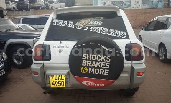 Buy Used Toyota RAV4 White Car in Kampala in Uganda Buy Used Toyota RAV4 White Car in Kampala in Uganda