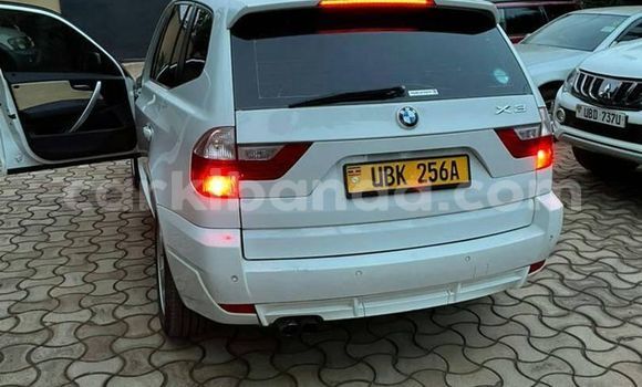 Nunua Ilio tumika BMW X3 Nyeupe Gari ndani ya Kampala nchini Uganda Nunua Ilio tumika BMW X3 Nyeupe Gari ndani ya Kampala nchini Uganda