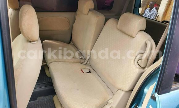 Nunua Ilio tumika Toyota Sienta Bluu Gari ndani ya Kampala nchini Uganda Nunua Ilio tumika Toyota Sienta Bluu Gari ndani ya Kampala nchini Uganda