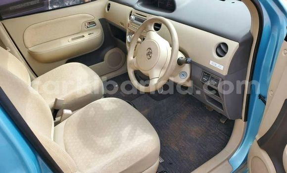Nunua Ilio tumika Toyota Sienta Bluu Gari ndani ya Kampala nchini Uganda Nunua Ilio tumika Toyota Sienta Bluu Gari ndani ya Kampala nchini Uganda