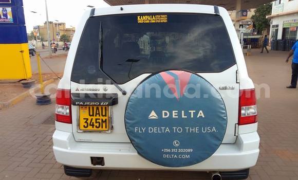 Buy Used Mitsubishi Pajero White Car in Kampala in Uganda Buy Used Mitsubishi Pajero White Car in Kampala in Uganda
