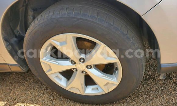 Nunua Ilio tumika Subaru Forester Fedha Gari ndani ya Kampala nchini Uganda Nunua Ilio tumika Subaru Forester Fedha Gari ndani ya Kampala nchini Uganda