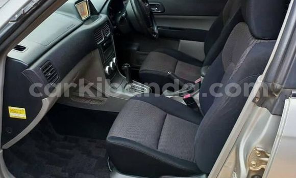 Nunua Ilio tumika Subaru Forester Fedha Gari ndani ya Kampala nchini Uganda Nunua Ilio tumika Subaru Forester Fedha Gari ndani ya Kampala nchini Uganda